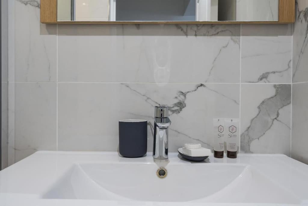 Grand Boulevard 12 : Cosy 1br- 4p Apartment